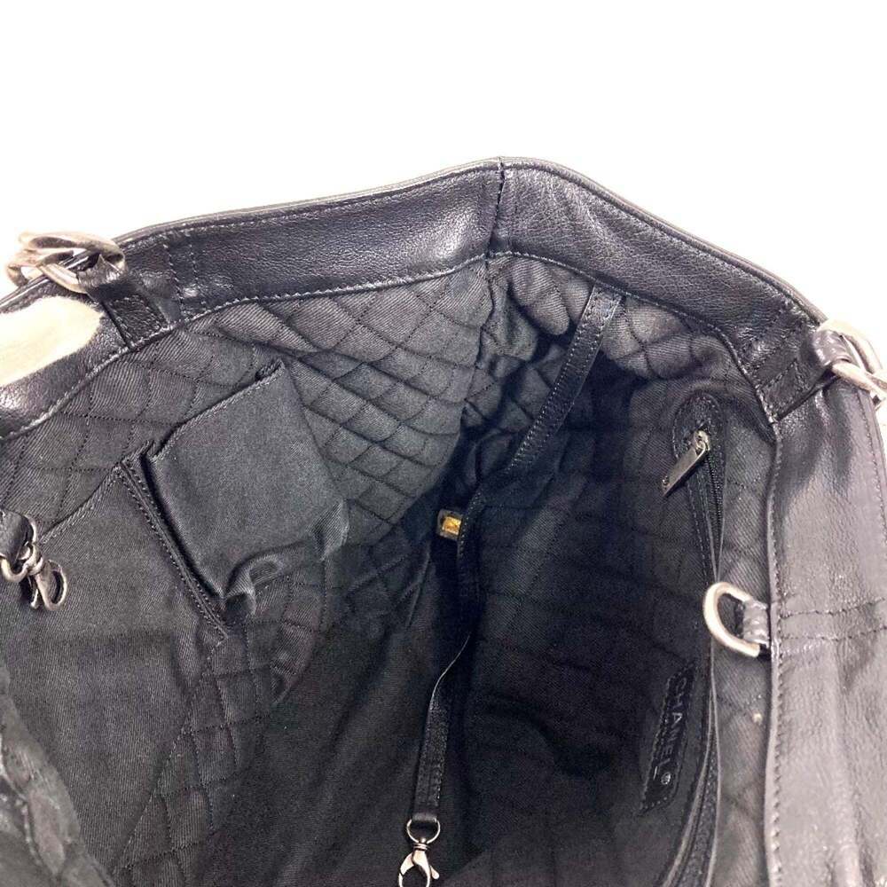 CHANEL Black Leather Logo Shoulder Bag - Picture 11 of 16